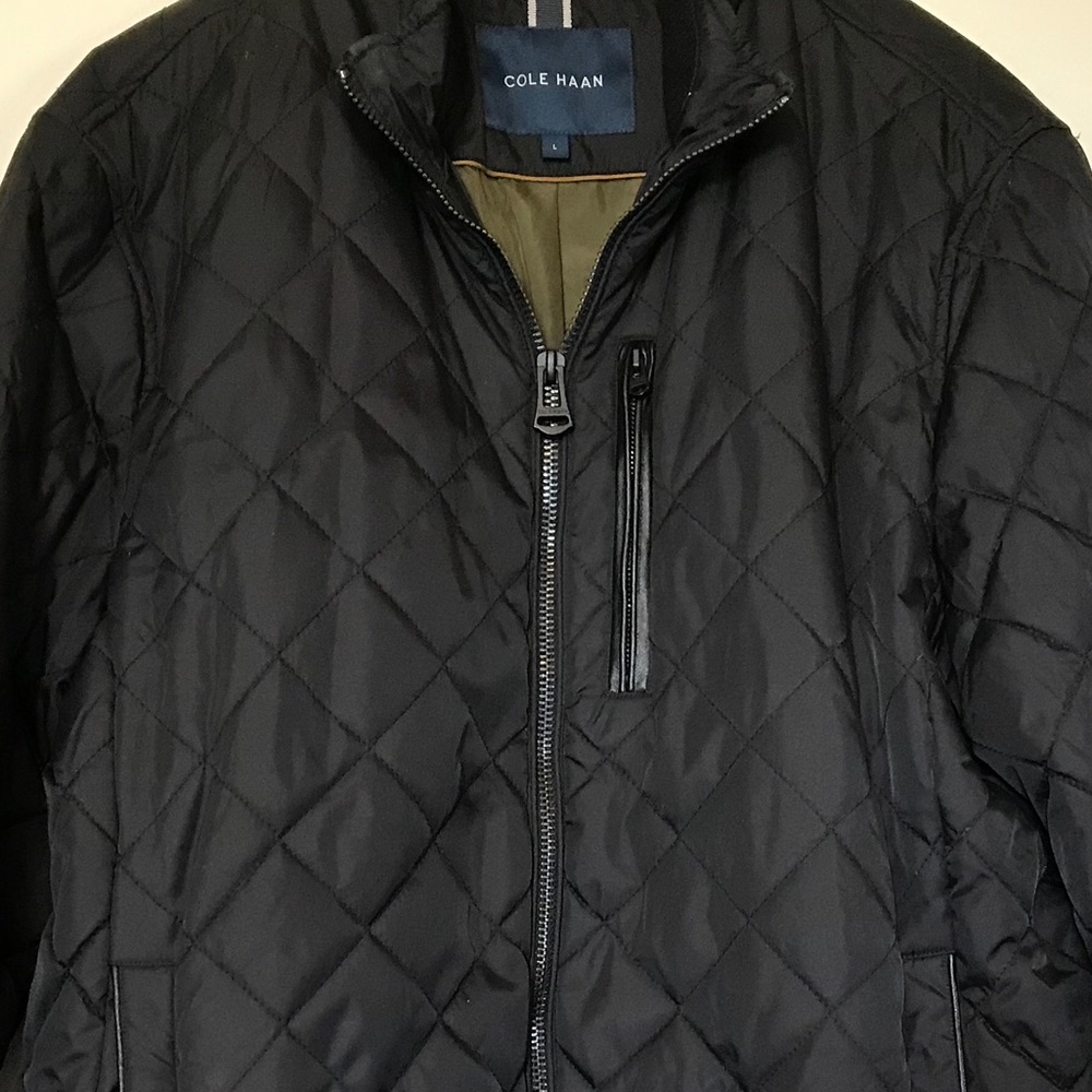 Cole Haan Diamond Quilted Nylon Jacket. (L)
